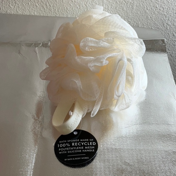 ‼️final must bundle‼️Price for 2-Bath & Body Works Bath Sponge Bundle - Picture 4 of 4